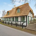 Three-bedroom In Tranekar בית נופש Tranekær