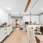 Three-bedroom In Tranekar בית נופש *