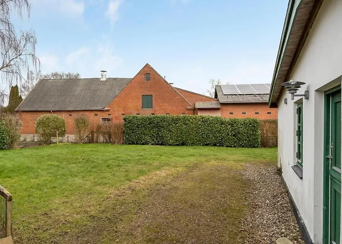 Three-bedroom In Tranekar 펜션 Tranekær