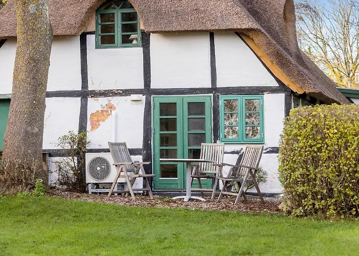 Three-bedroom In Tranekar 펜션